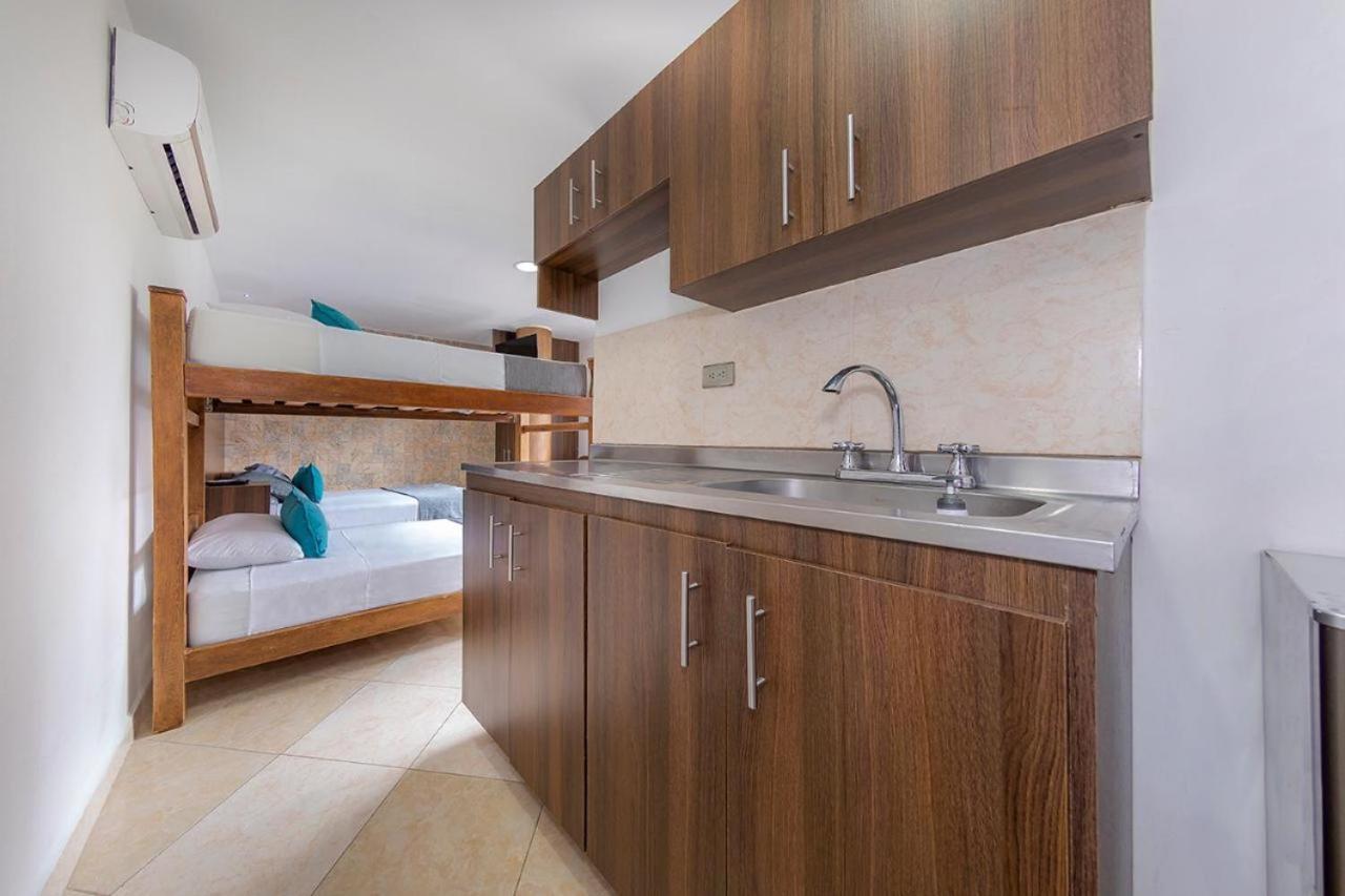 Hotel Laureles Palo Alto